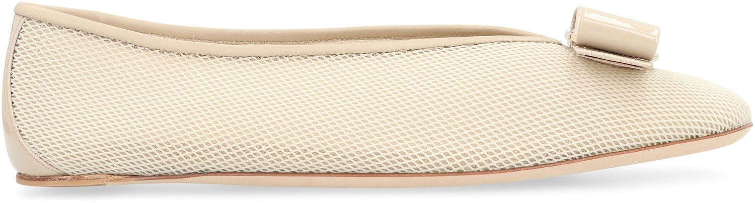 Ferragamo Elegant Women's Ballet Flats with Stylish Front Bow
