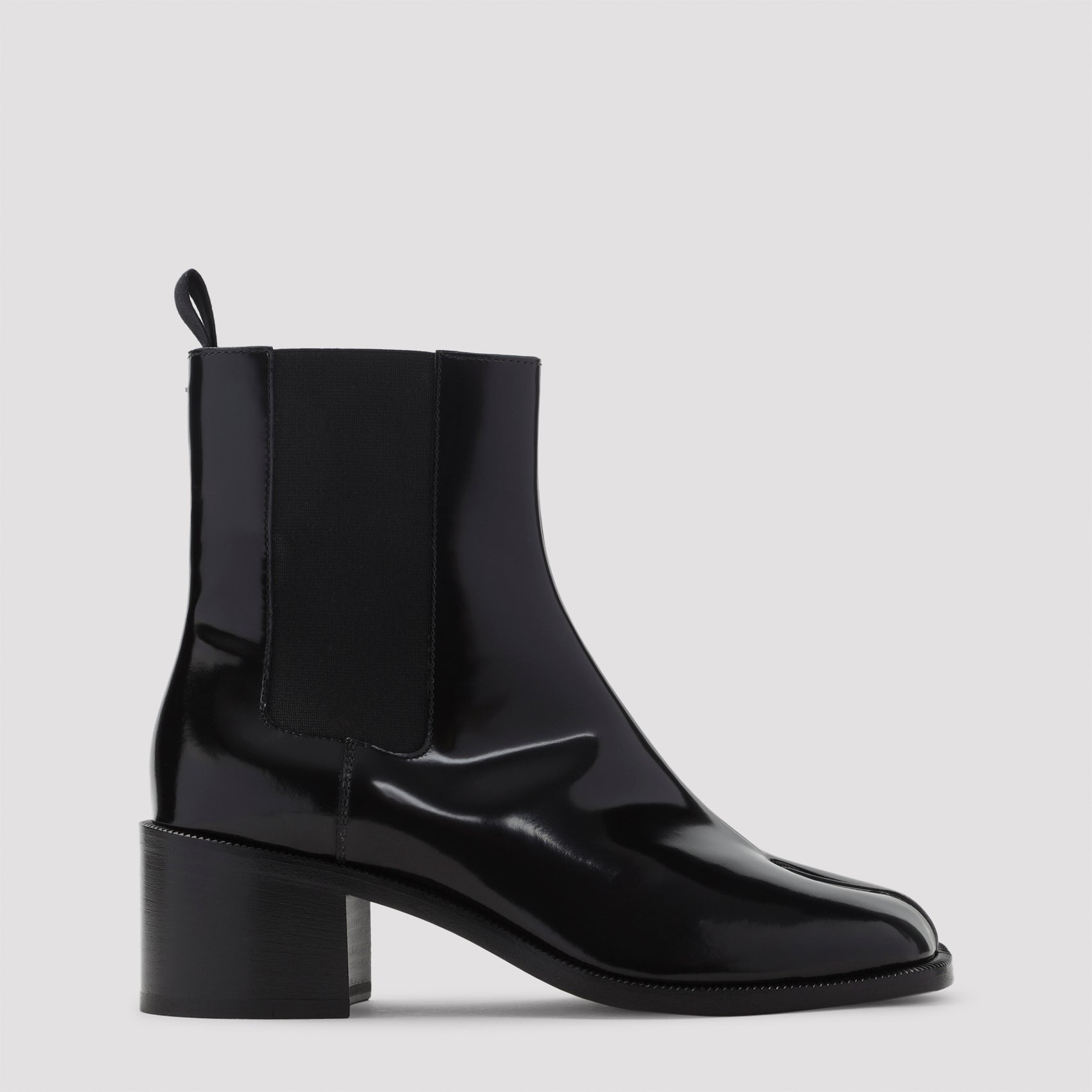 MAISON MARGIELA Tabi City Chelsea Boots with 5.5cm Heel Height