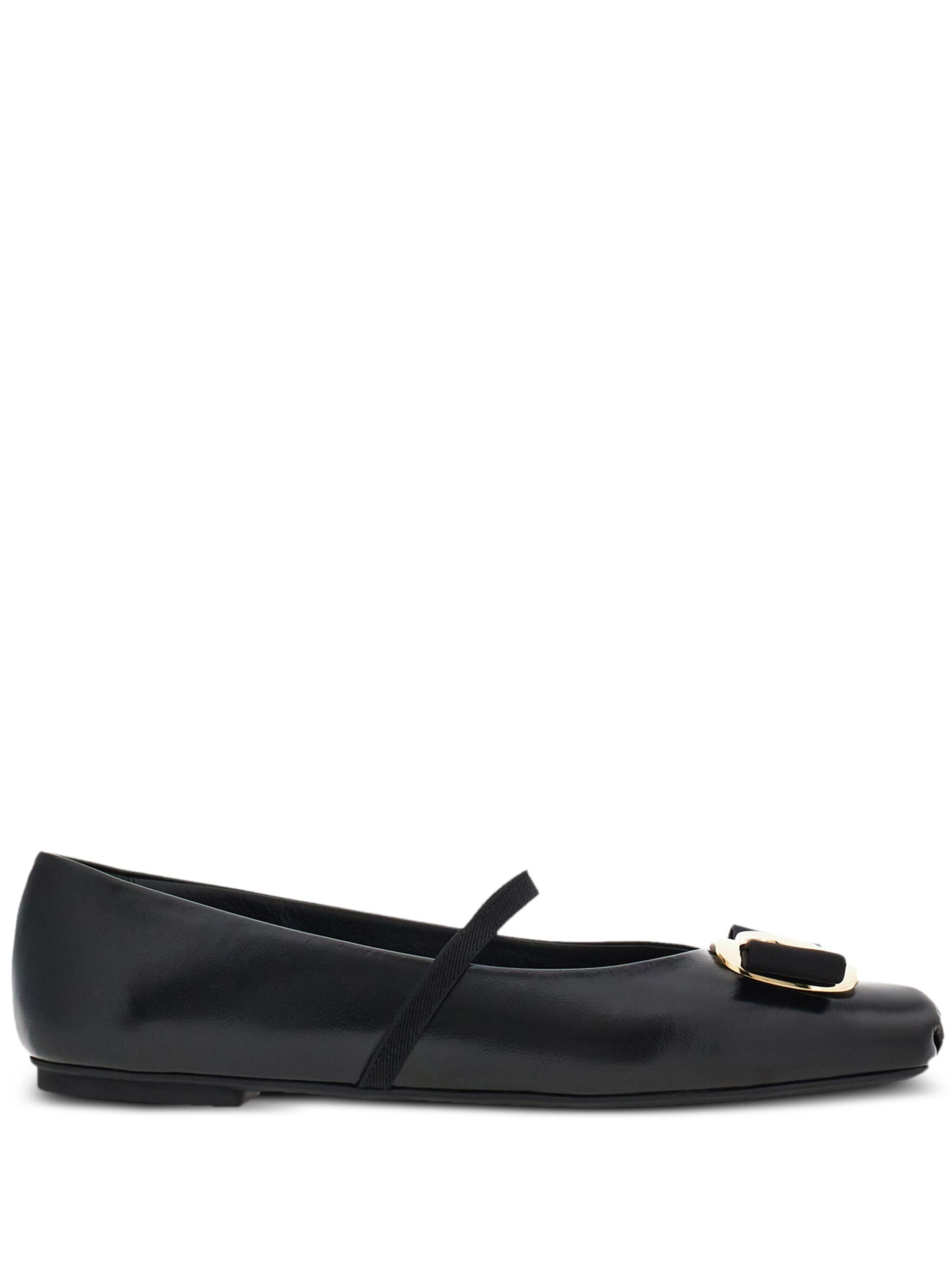 Ferragamo Elegant Ballerina Flats