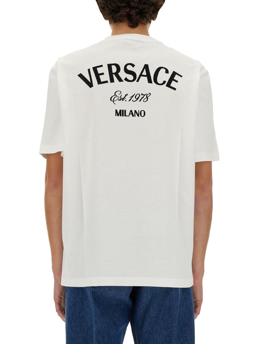 VERSACE Classic Logo T-Shirt - Regular Fit (Size L)