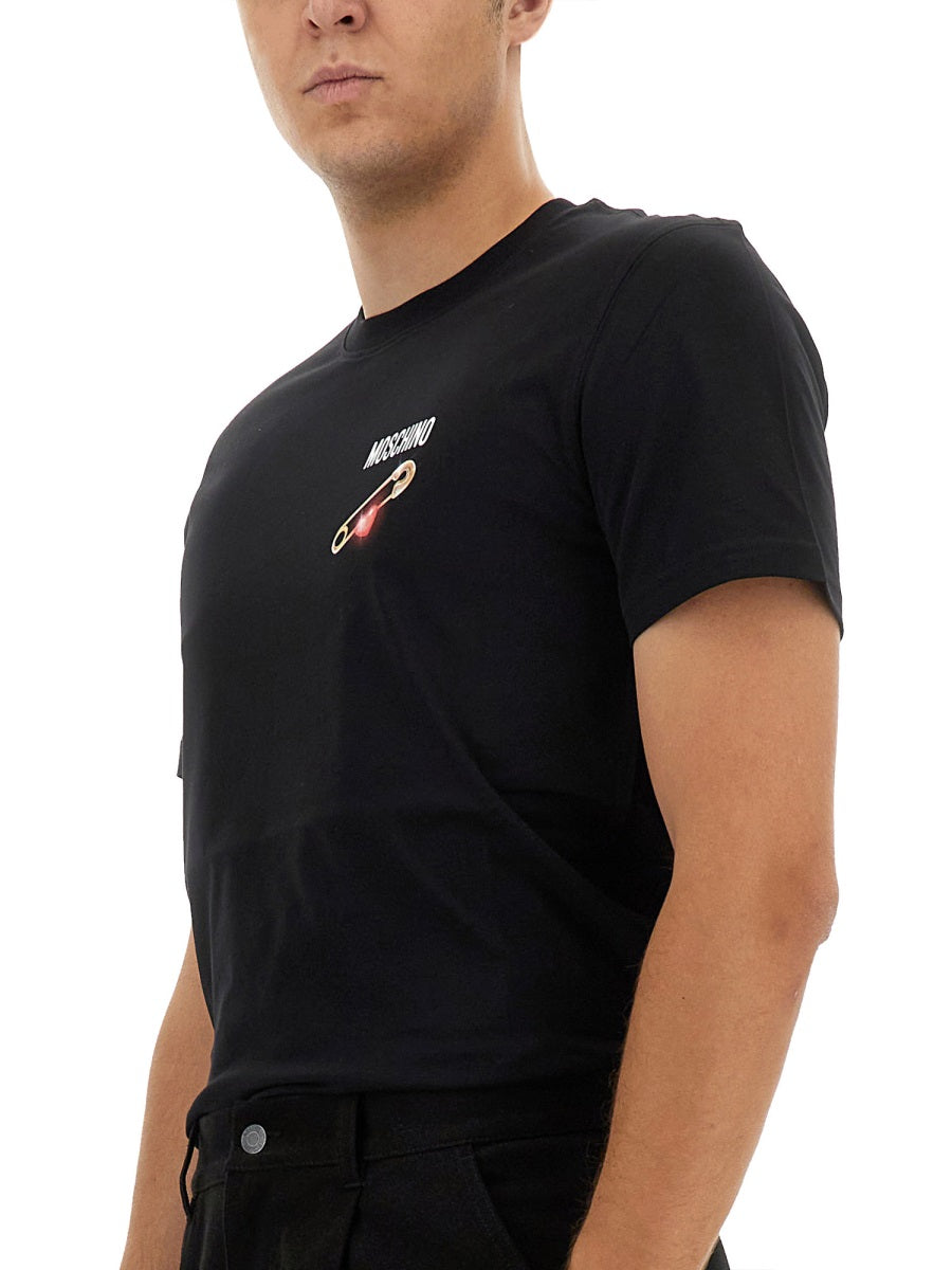 MOSCHINO Logo Patch T-Shirt for Men - Regular Fit