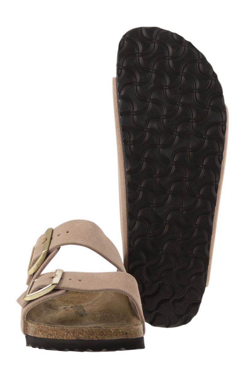 BIRKENSTOCK Arizona Flat Sandal - Women's Narrow Fit