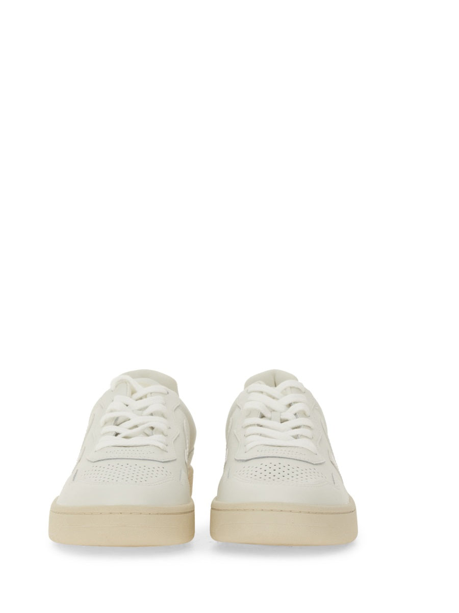 VEJA Classic Leather V-90 Sneakers