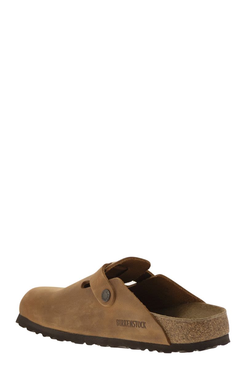 BIRKENSTOCK Classic Oiled Leather Sabot