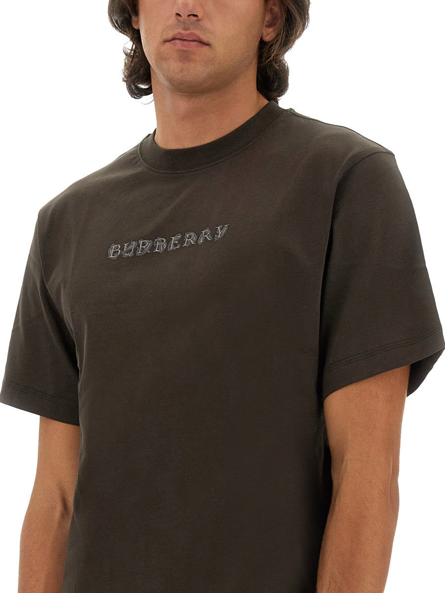 BURBERRY Classic Logo T-Shirt - Regular Fit