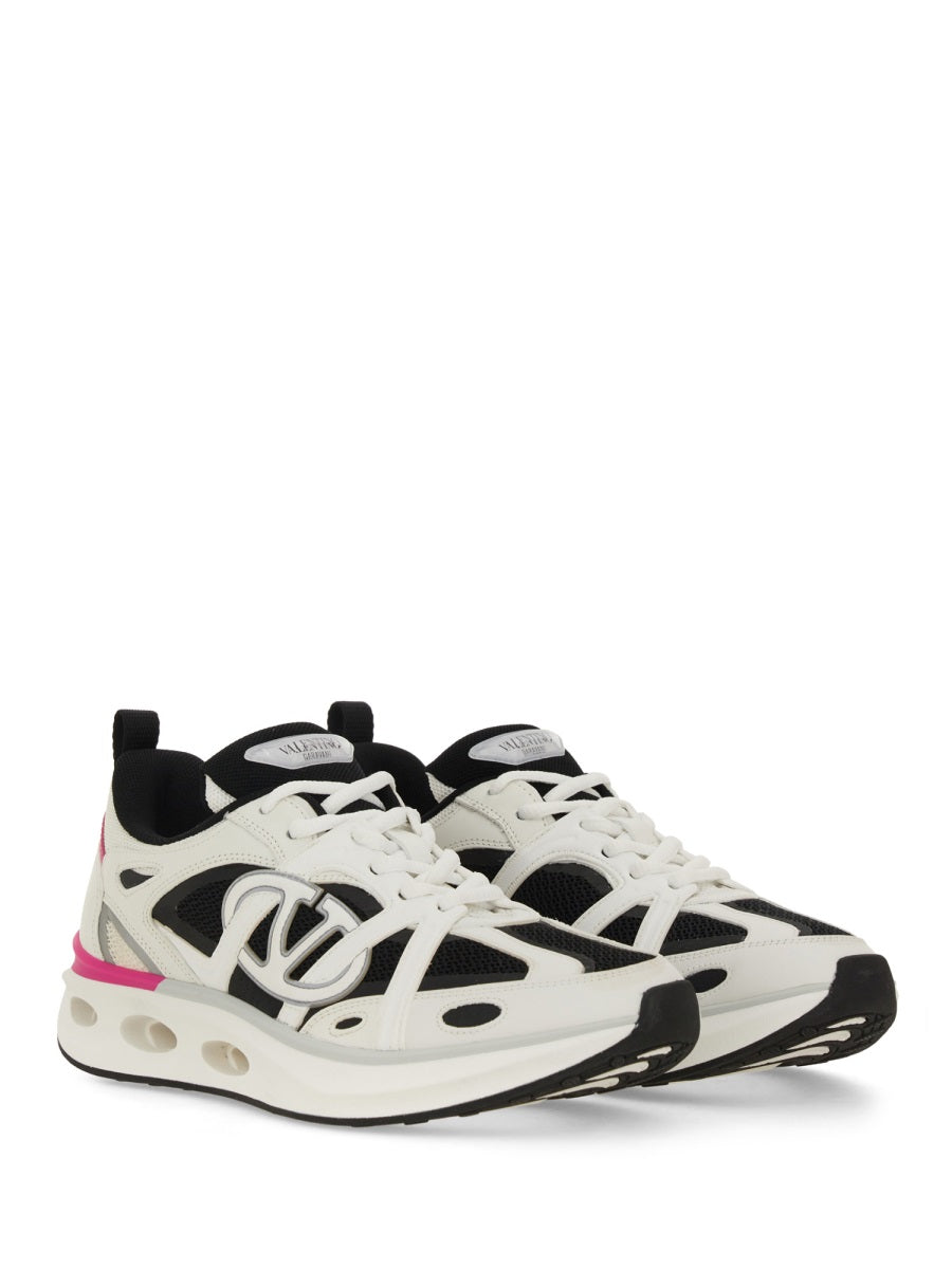 VALENTINO GARAVANI Stylish Leather Easyjog Sneakers for Women