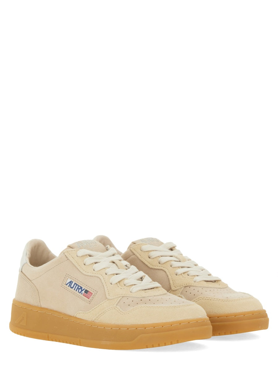 AUTRY Women's Medalist Low Sneakers