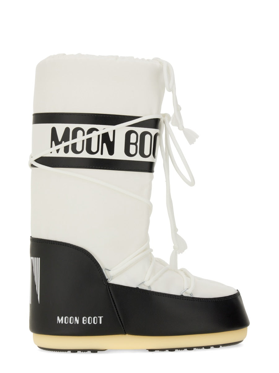 Iconic Unisex Moon Boot - FW25