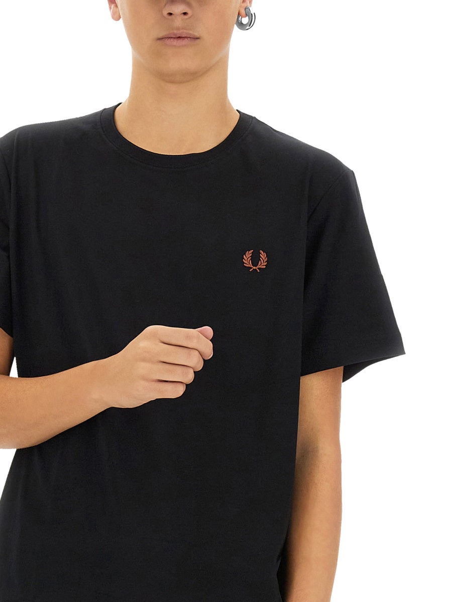 FRED PERRY Men's Logo T-Shirt - Size L
