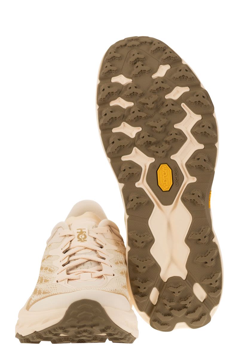 HOKA ONE ONE Speedgoat 5 Men's Trail Running Shoes