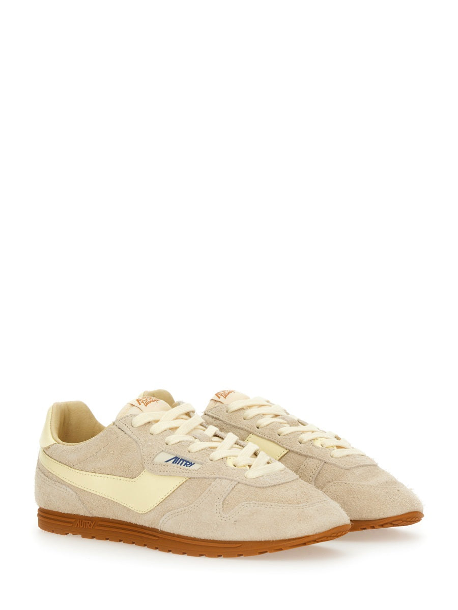 AUTRY Classic Low Sneaker for Women