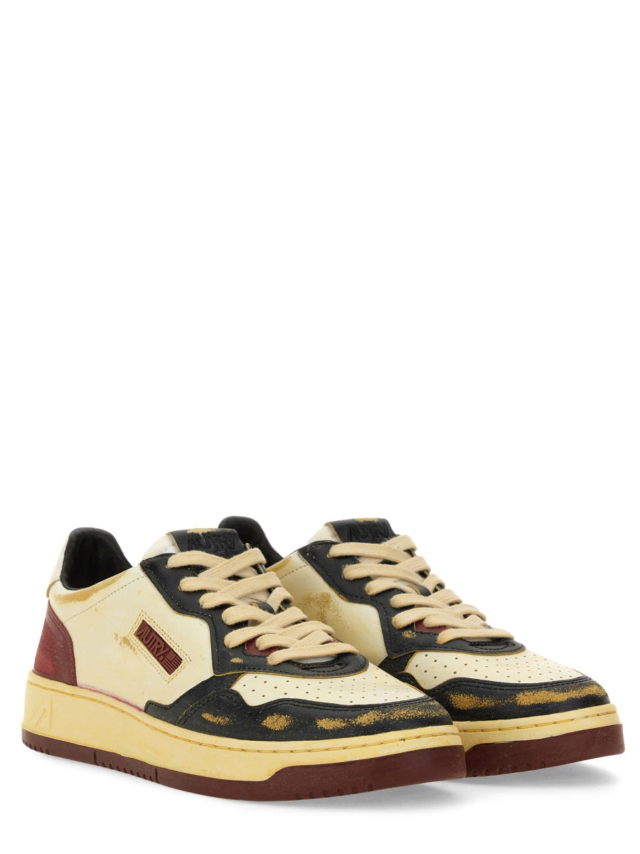 AUTRY Vintage-Inspired Men's Low-Top Sneakers