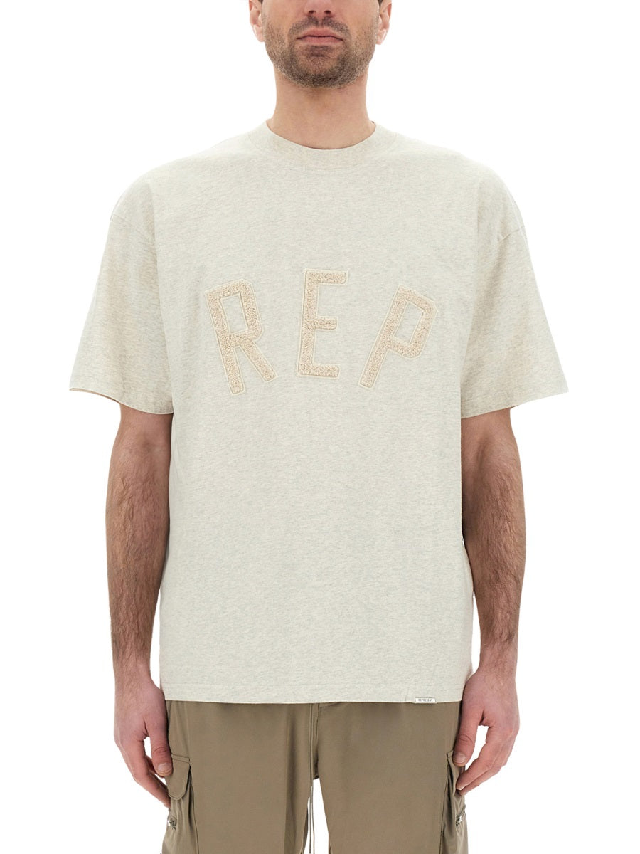 REPRESENT Classic Men's T-Shirt with REP Application - Size L