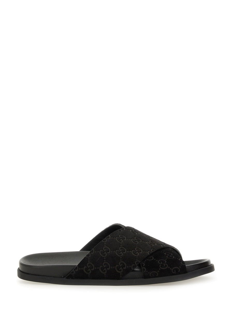 GUCCI Men's Sandal Slider with Iconic GG Pattern