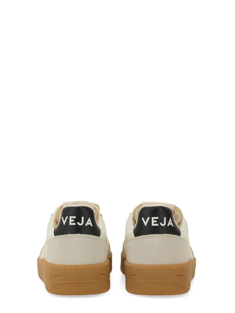 VEJA Unisex Leather Sneakers V-82 Classic Style