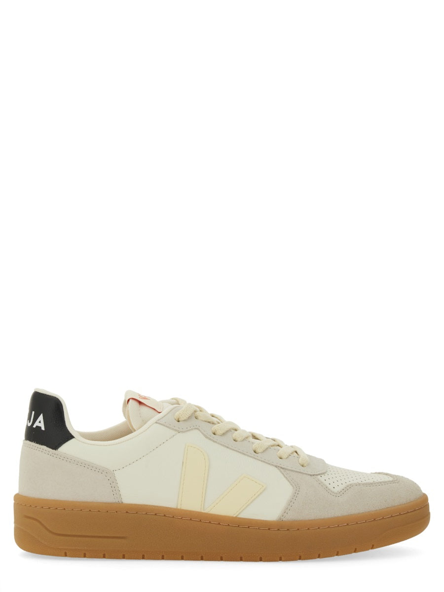 VEJA Unisex Leather Sneakers V-82 Classic Style