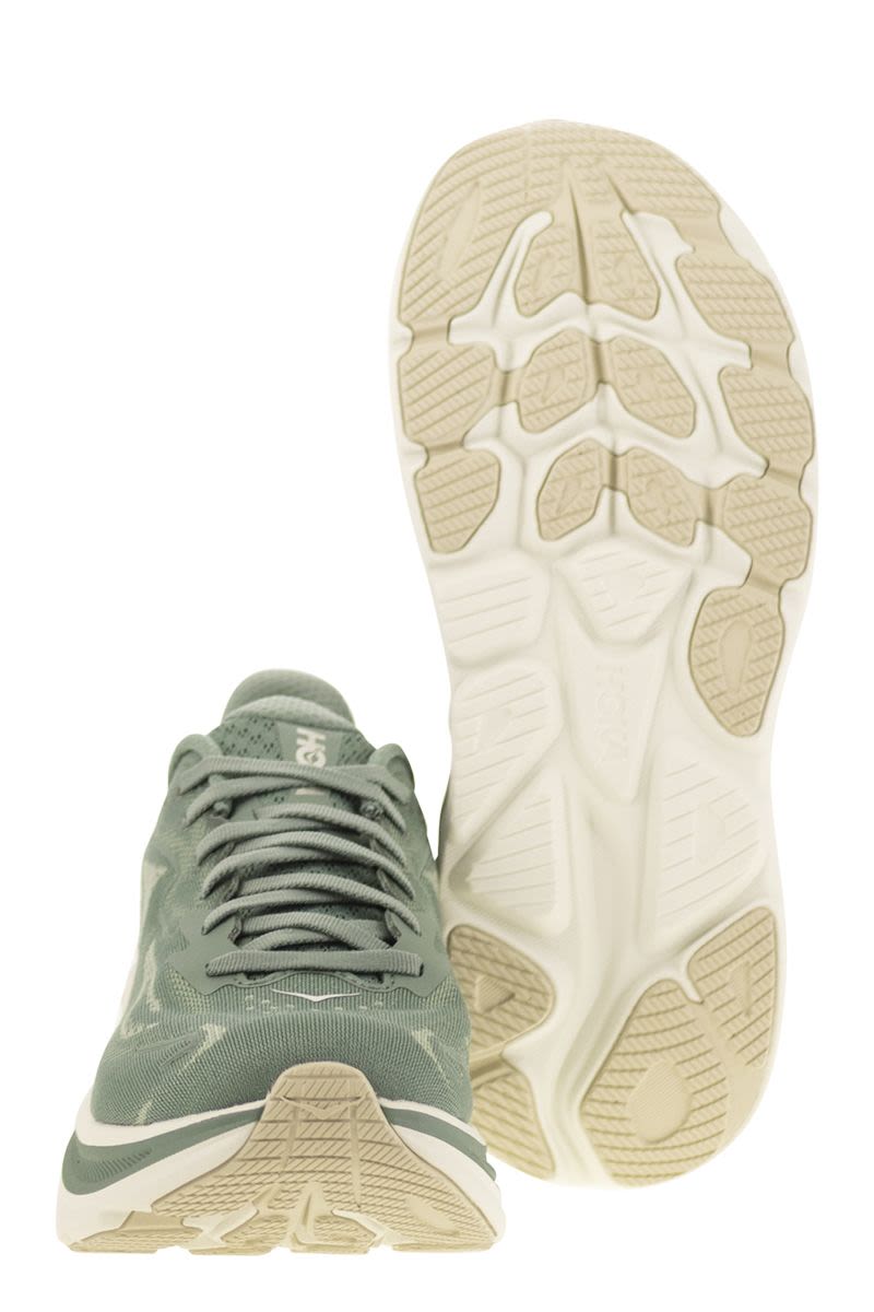 HOKA ONE ONE Ultra-Light Cushion Running Shoe