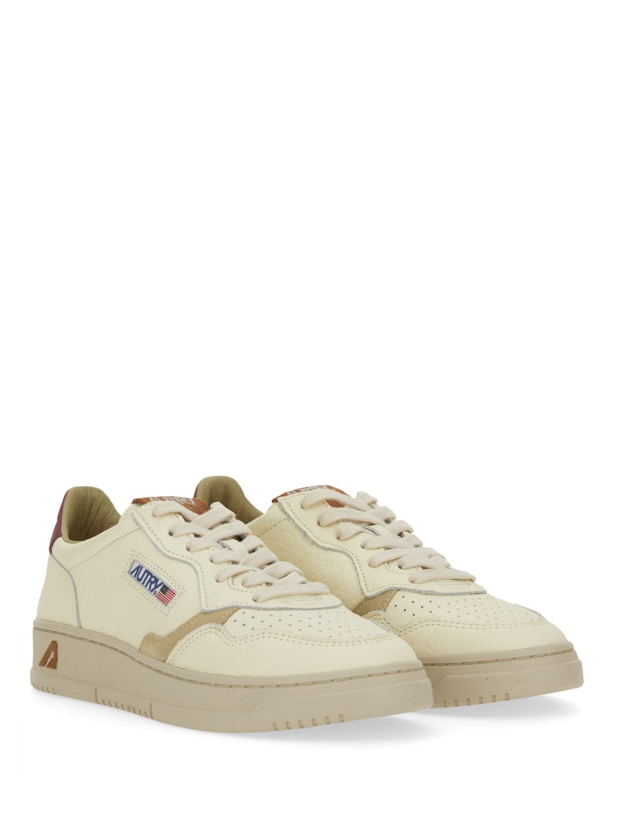 AUTRY Medalist Low Sneaker for Women