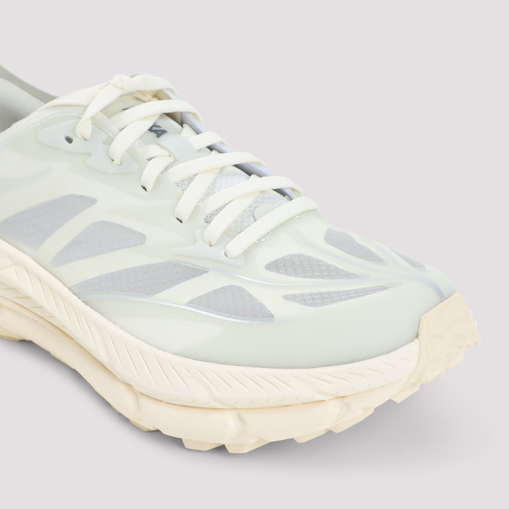 HOKA ONE ONE Unisex Sneaker - Comfort Meets Style