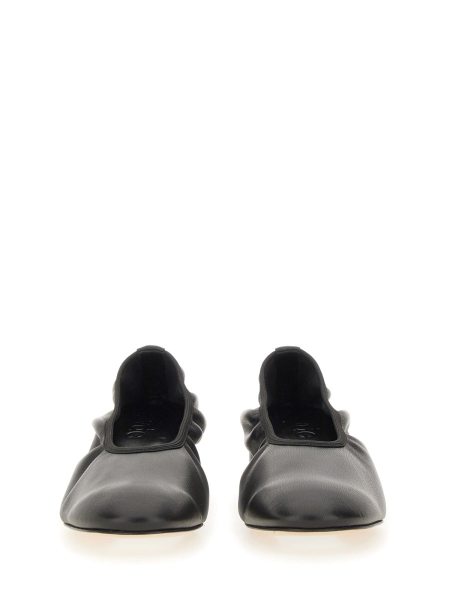 AEYDE Elegantly Crafted Pump - Gemma Style