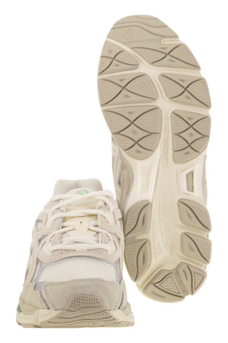 ASICS GEL-NYC Men’s Retro-Inspired Sneakers