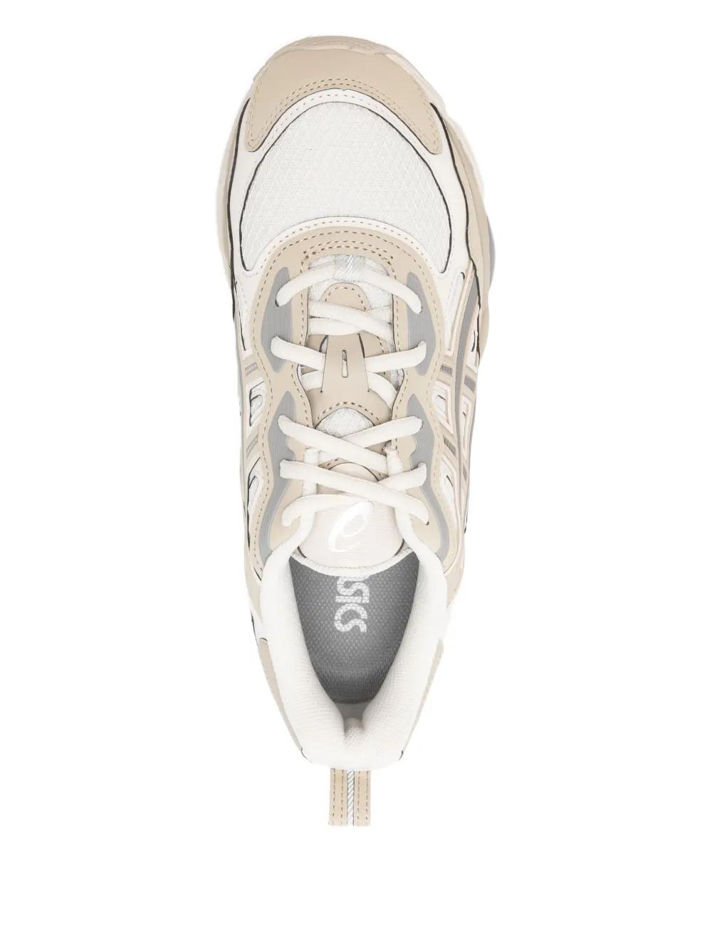 ASICS Panelled-Design Low-Top Sneaker