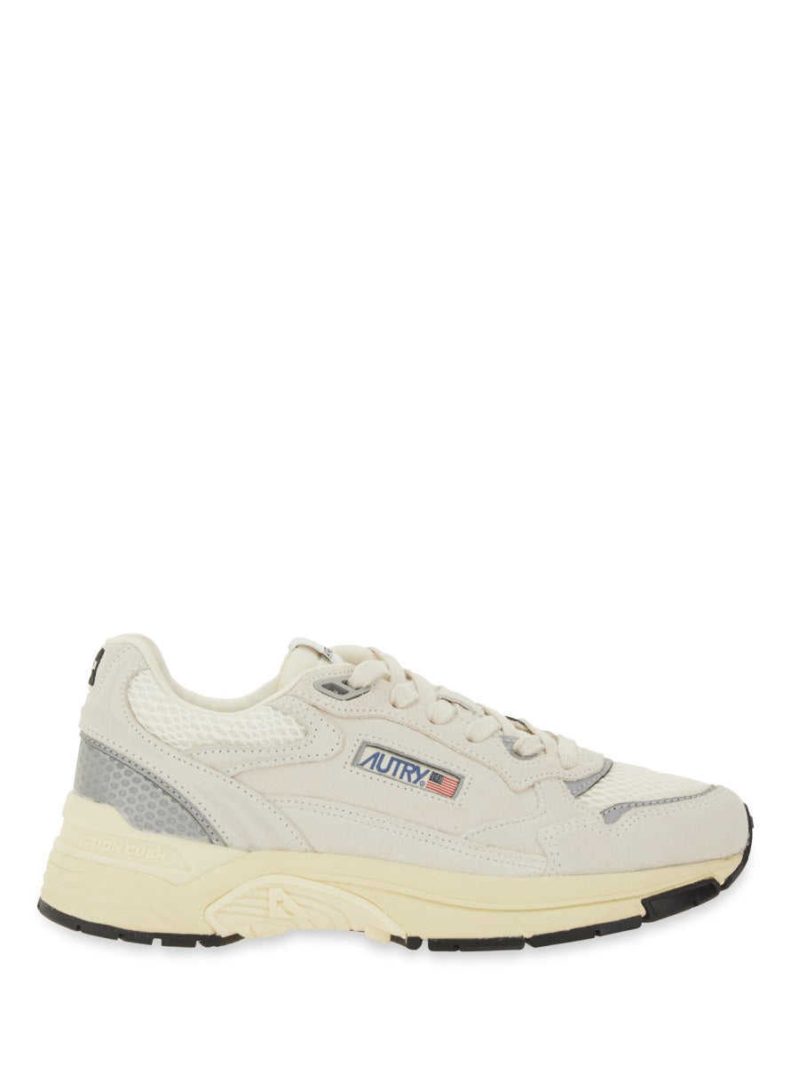 AUTRY Hyperway Women's Sneakers