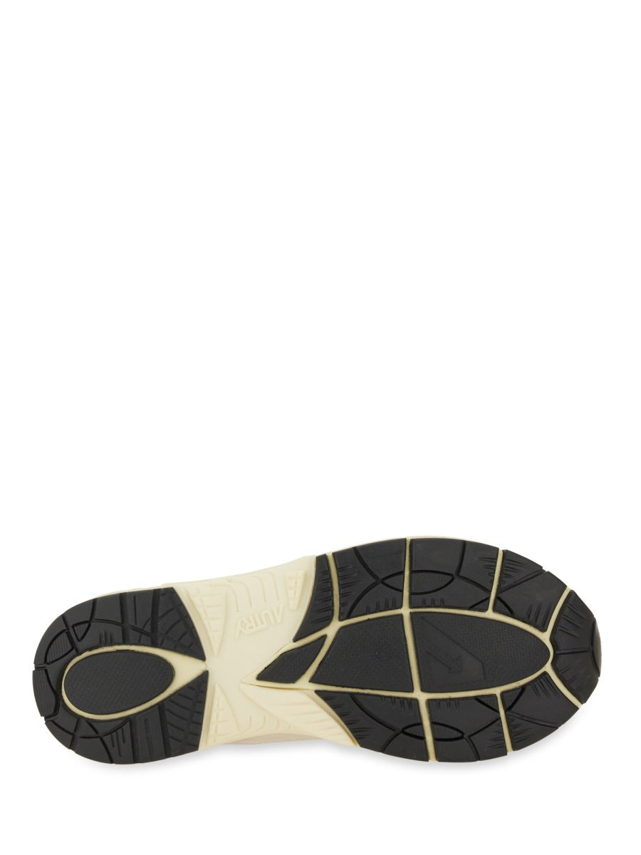 AUTRY Hyperway Women's Sneakers