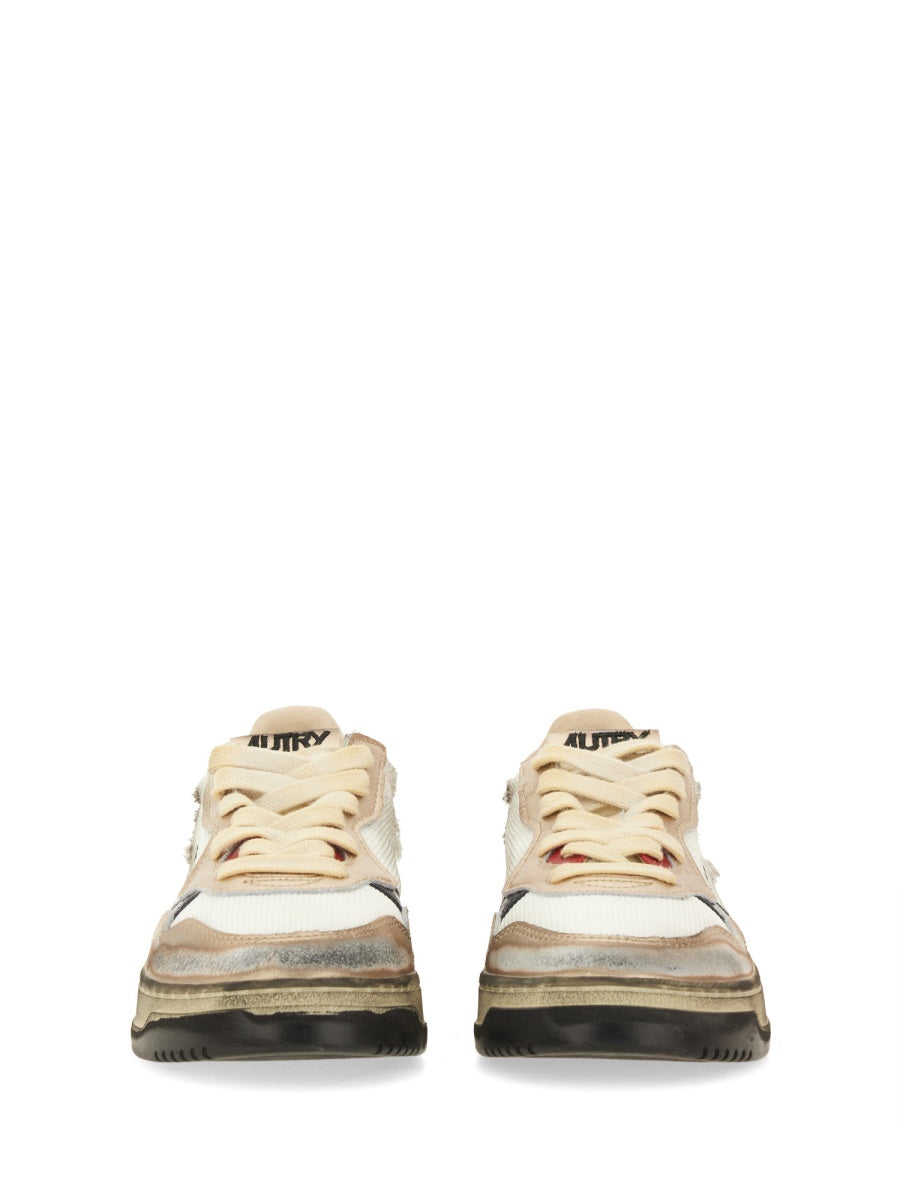 AUTRY Super Vintage Women's Sneakers