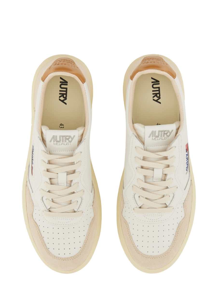 AUTRY Men's Medalist Low Sneakers