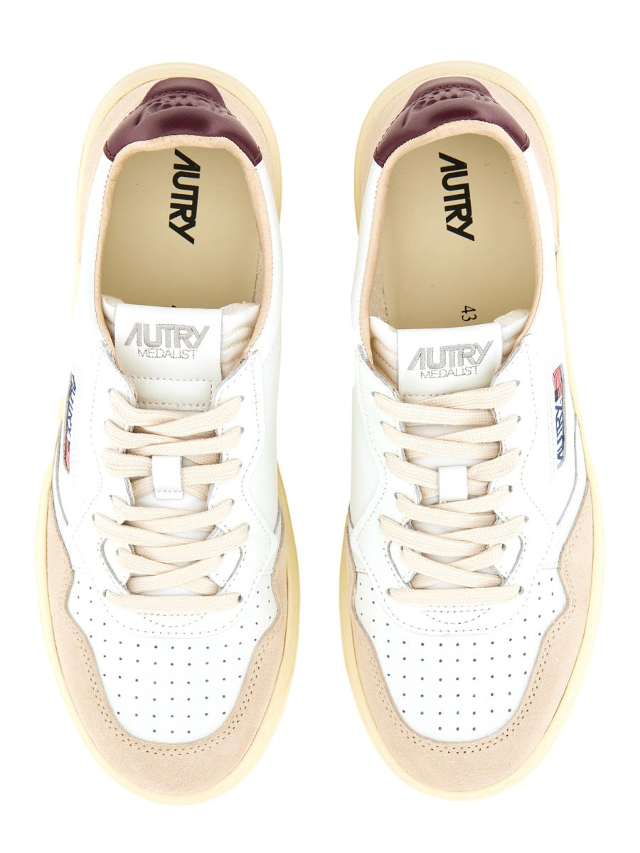 AUTRY Medalist Low Sneakers for Men