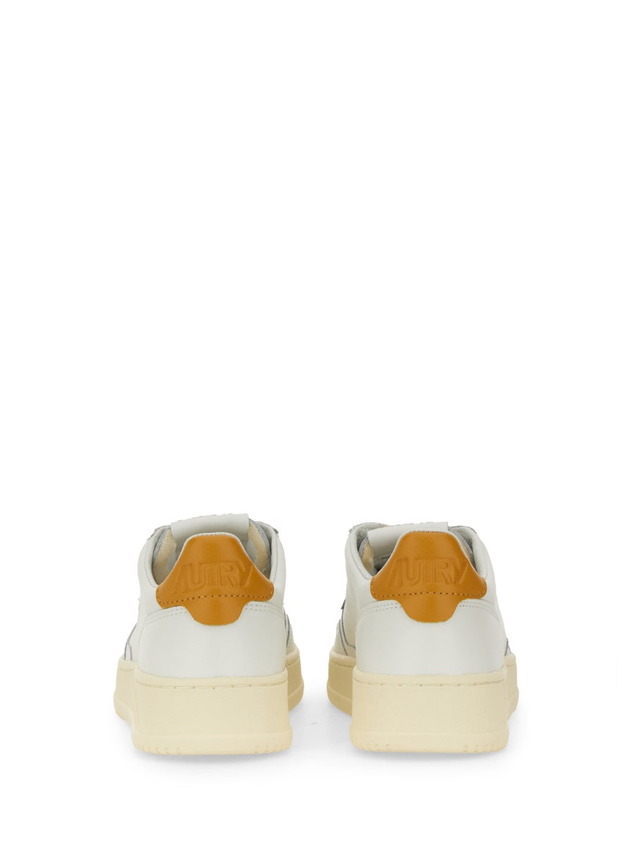 AUTRY Women's Medalist Low Sneakers