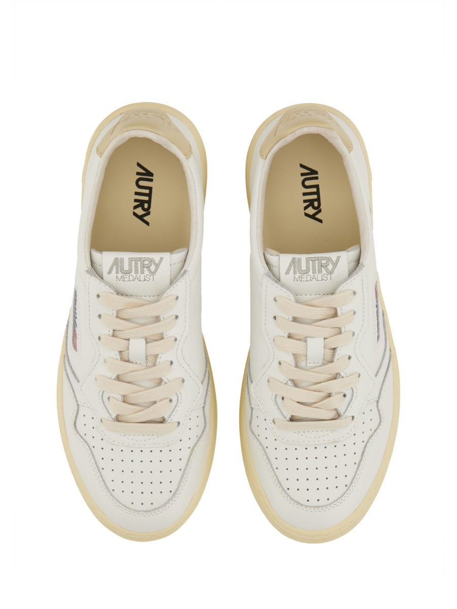 AUTRY Low Sneaker for Women - Perfect for Fall 2025