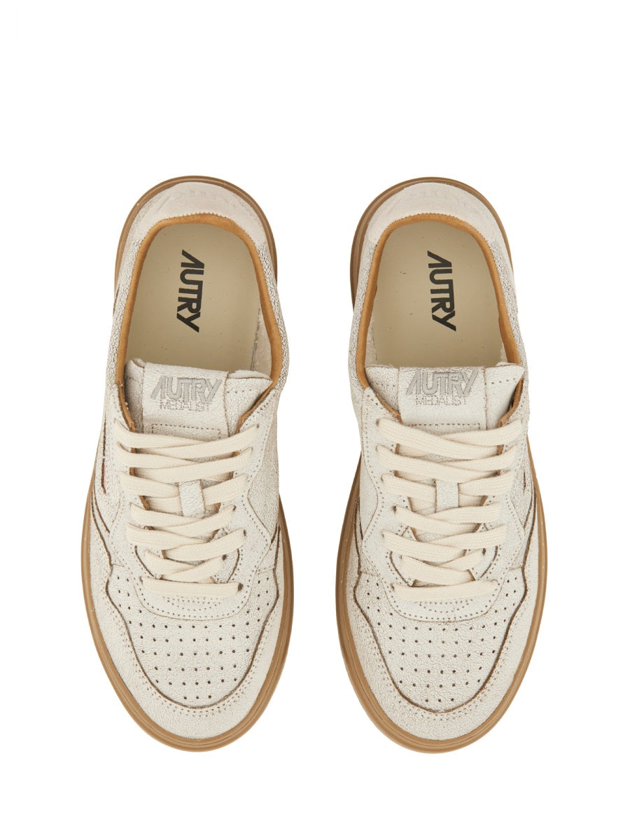 AUTRY Women's Low-Top Sneaker
