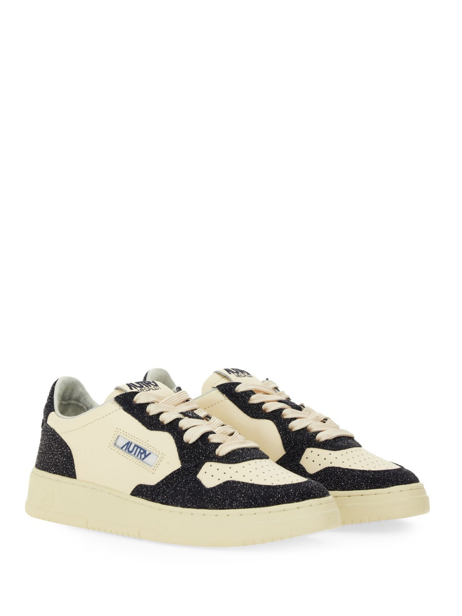 AUTRY Women's Medalist Low Sneakers