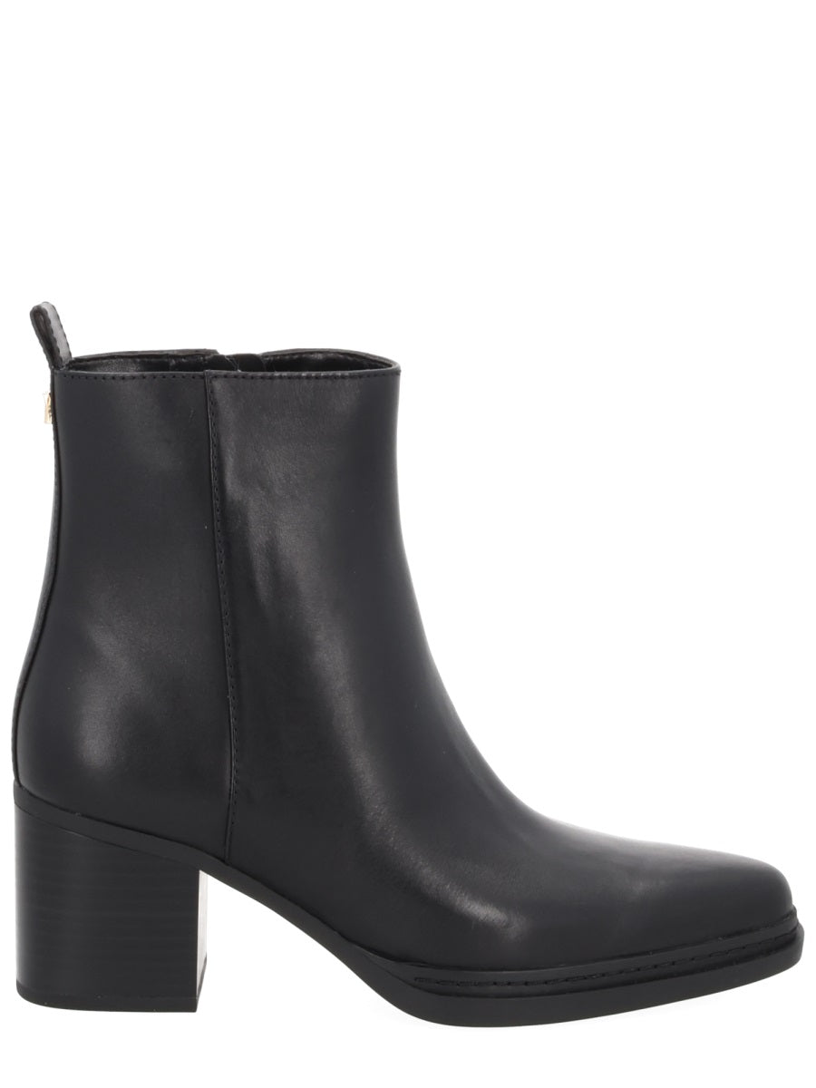 MICHAEL BY MICHAEL KORS Stylish Women’s Leather Boots