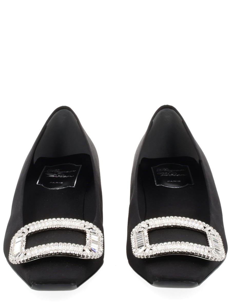 ROGER VIVIER Elegant Heels for the Modern Woman