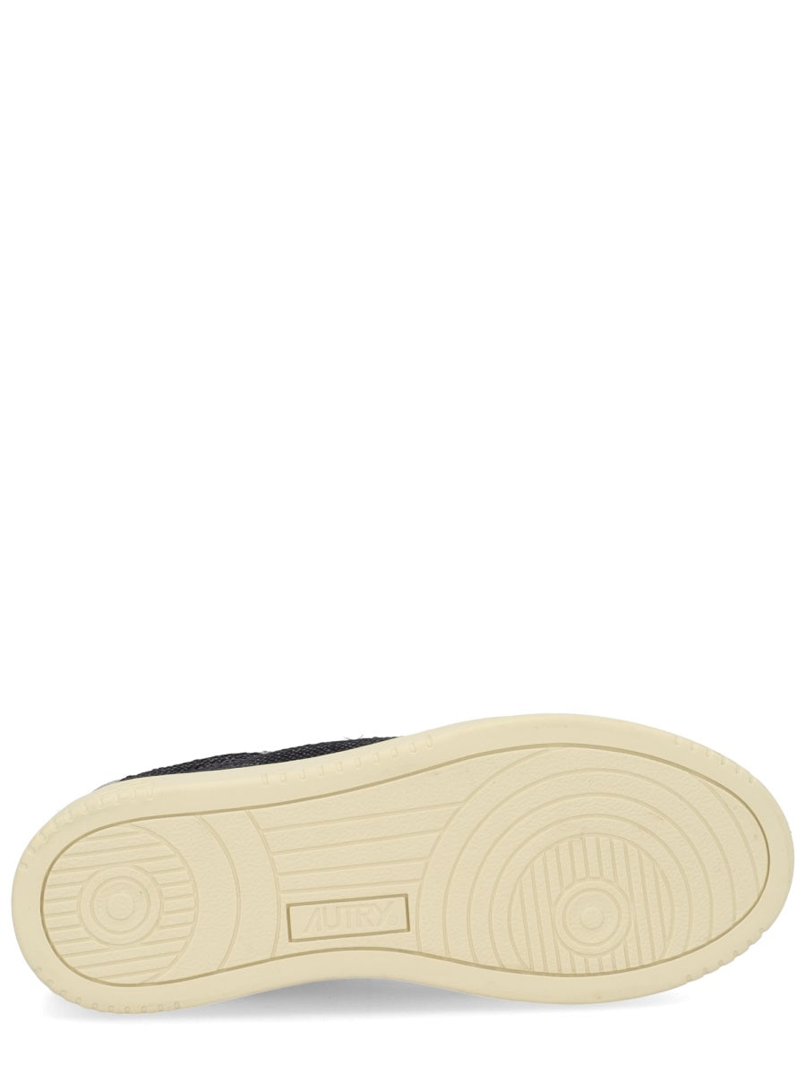 AUTRY Classic Women's Sneakers - Autumn/Winter 2025