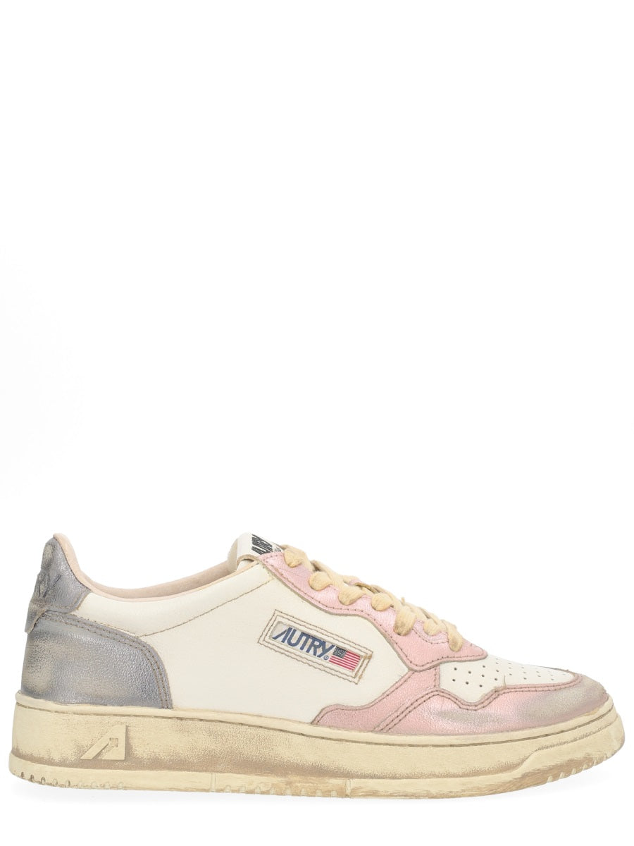 AUTRY Classic Women's Sneakers - FW25 Collection