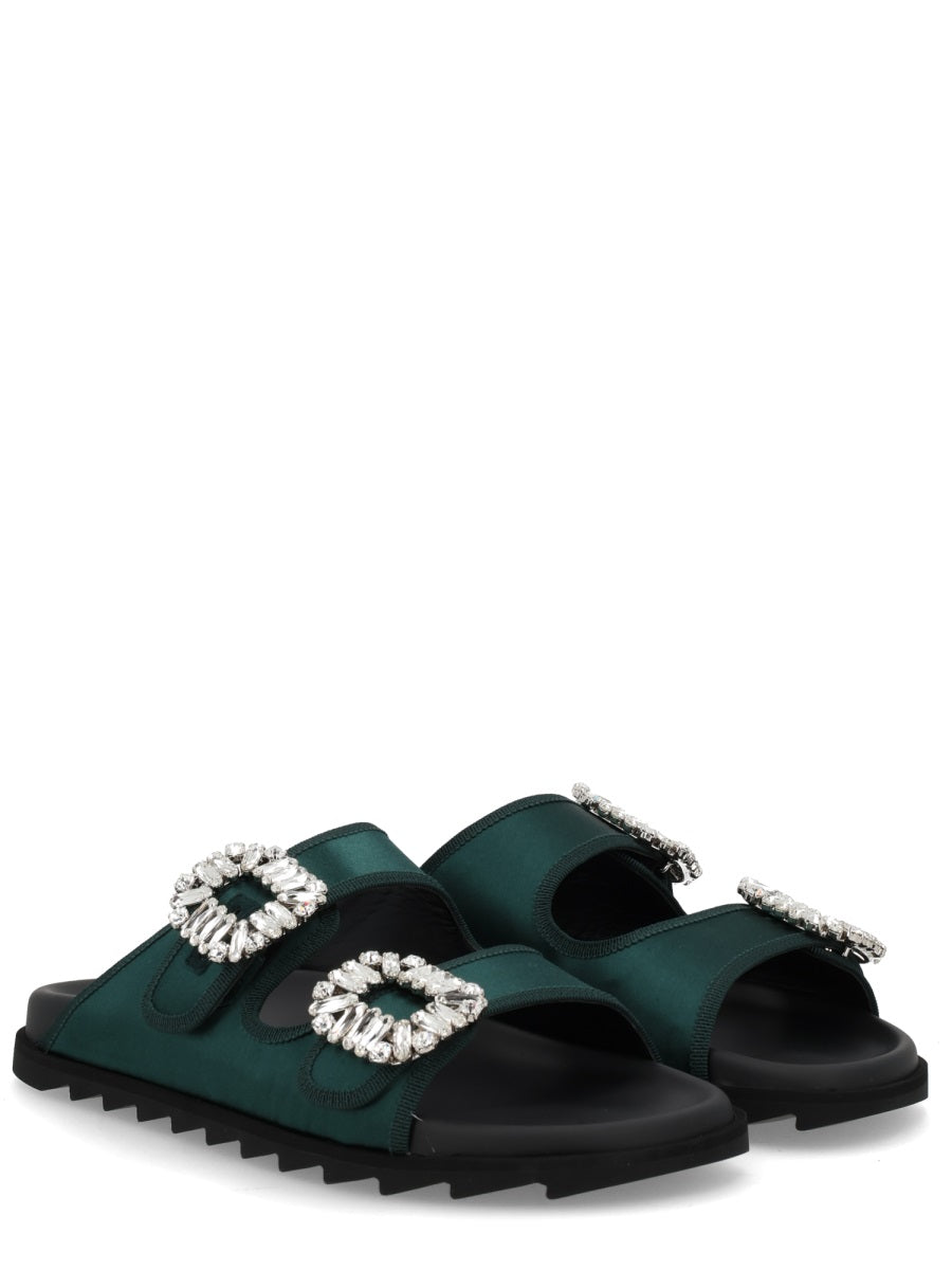 ROGER VIVIER Elegant Flats for Spring/Summer 2026