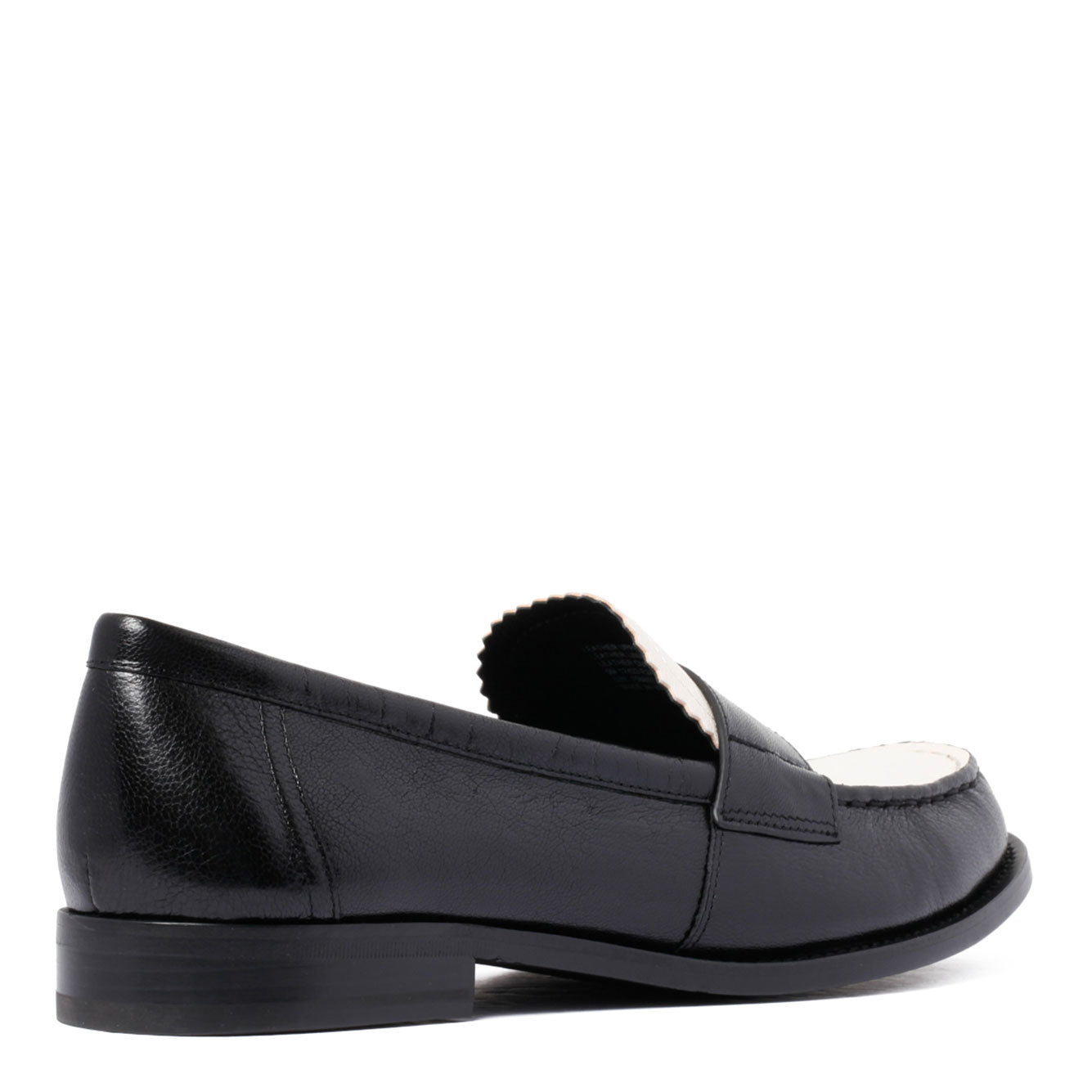 TORY BURCH Classic Leather Flat Shoes for Women