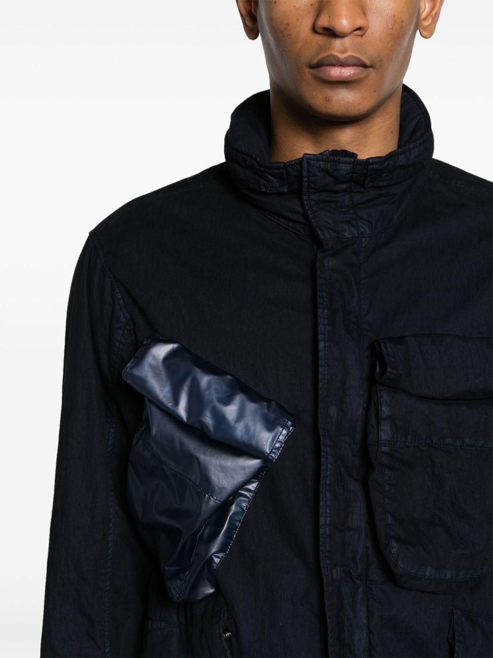 C.P.COMPANY Men's High-Neck Water-Resistant Jacket