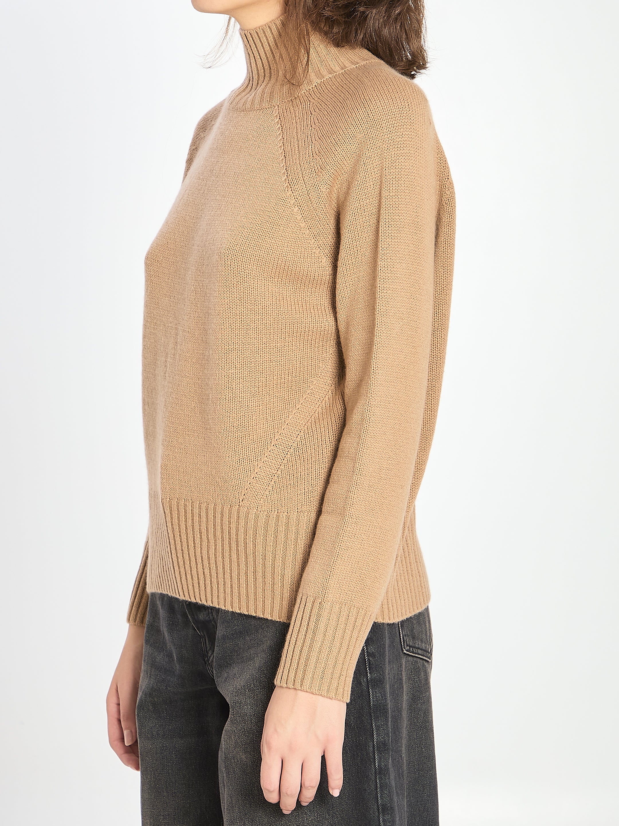 ALLUDE Wool and Cashmere Turtleneck Sweater - Relaxed Fit XS