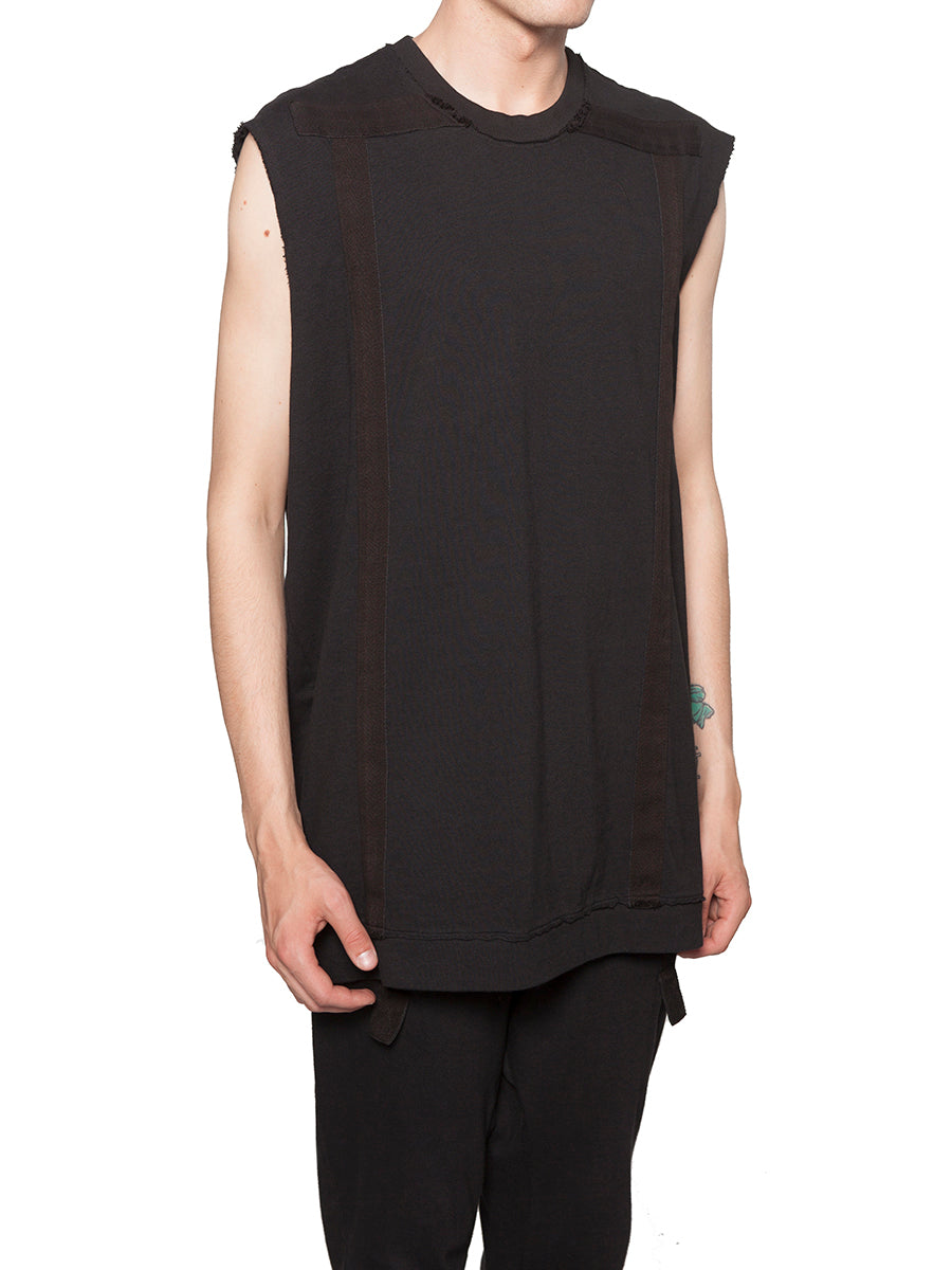 LOST&FOUND Sleeveless T-Shirt Sweatshirt - Medium