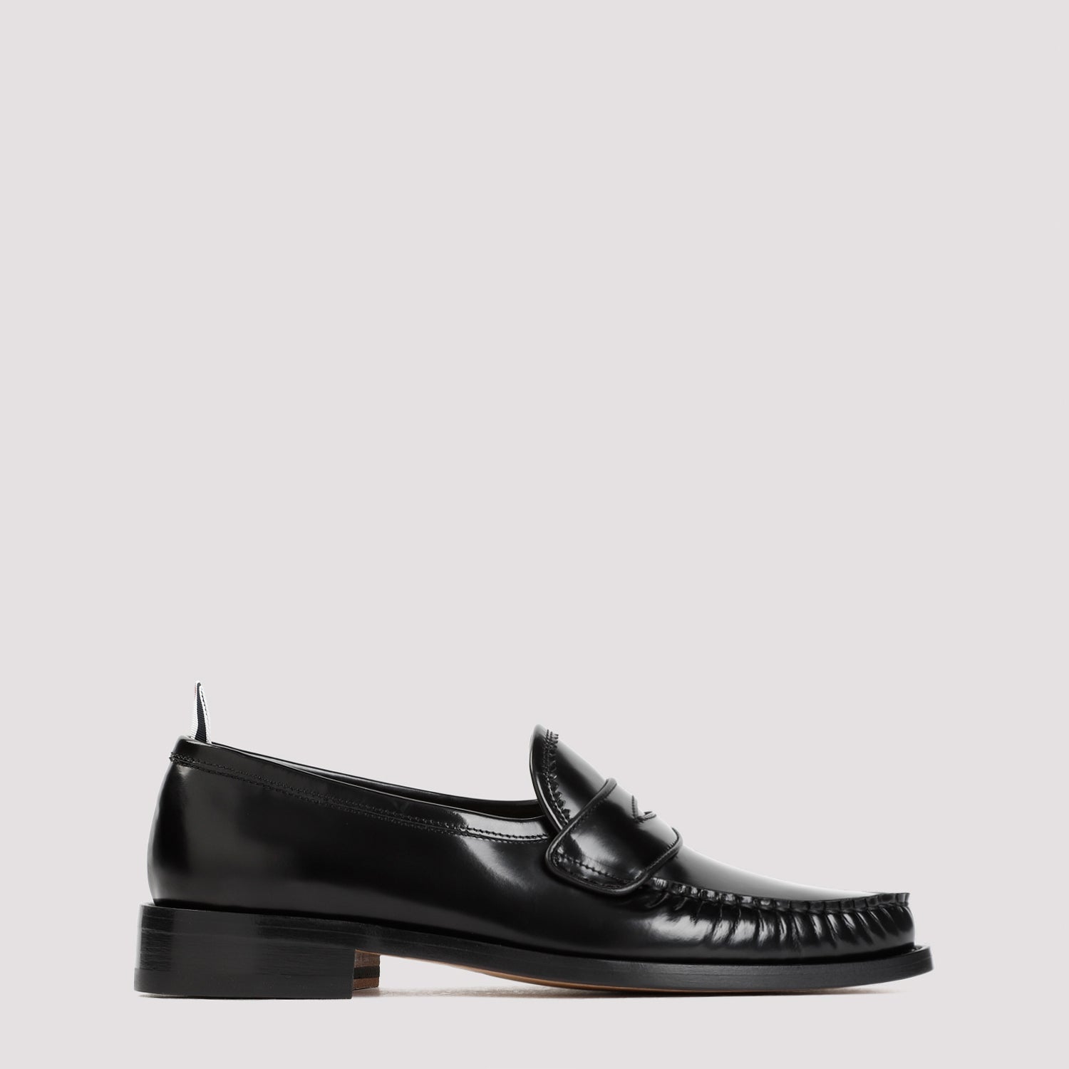 THOM BROWNE Pleated Varsity Loafers with 3cm Heel Height