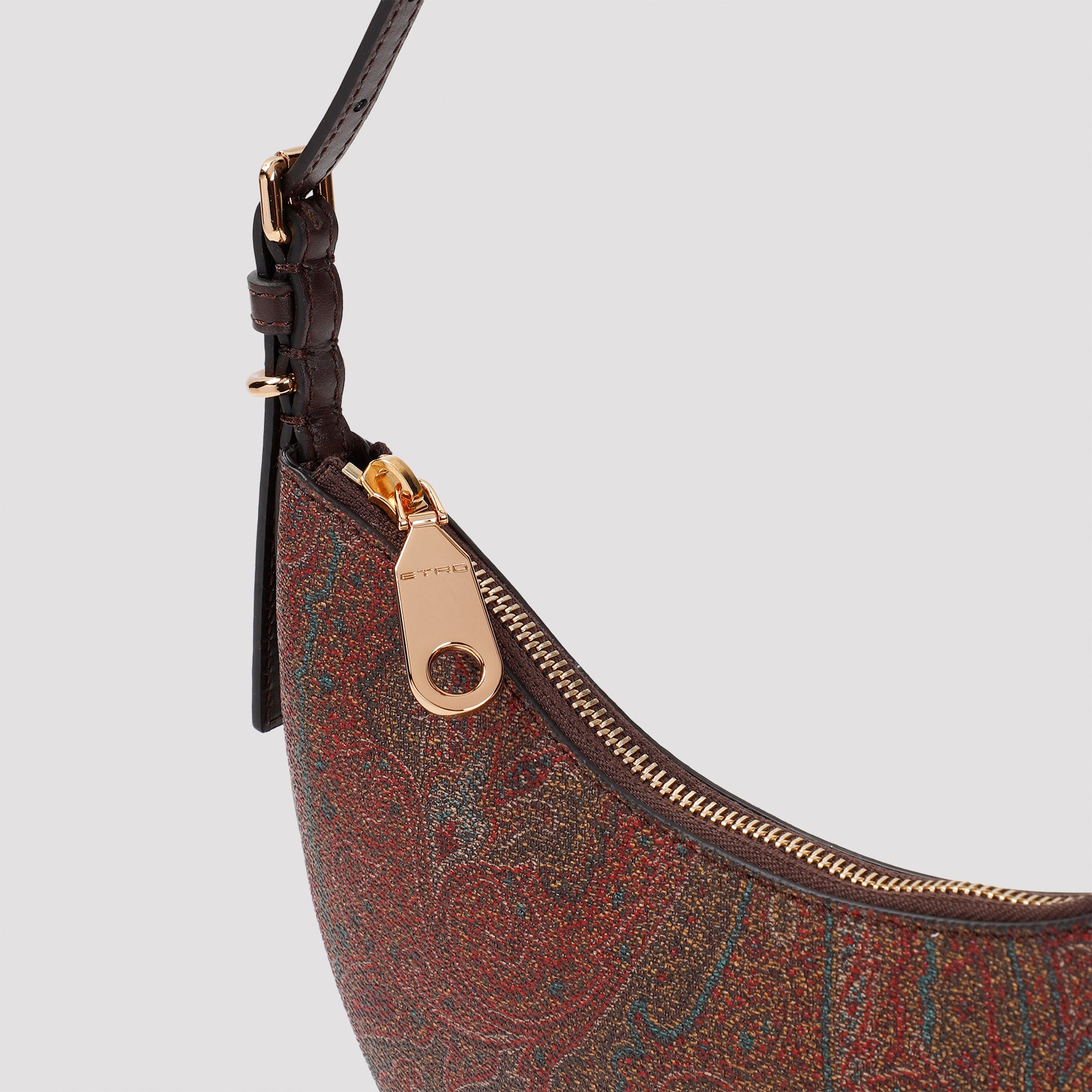 ETRO Essential Hobo Handbag - W:25cm H:14cm D:2cm