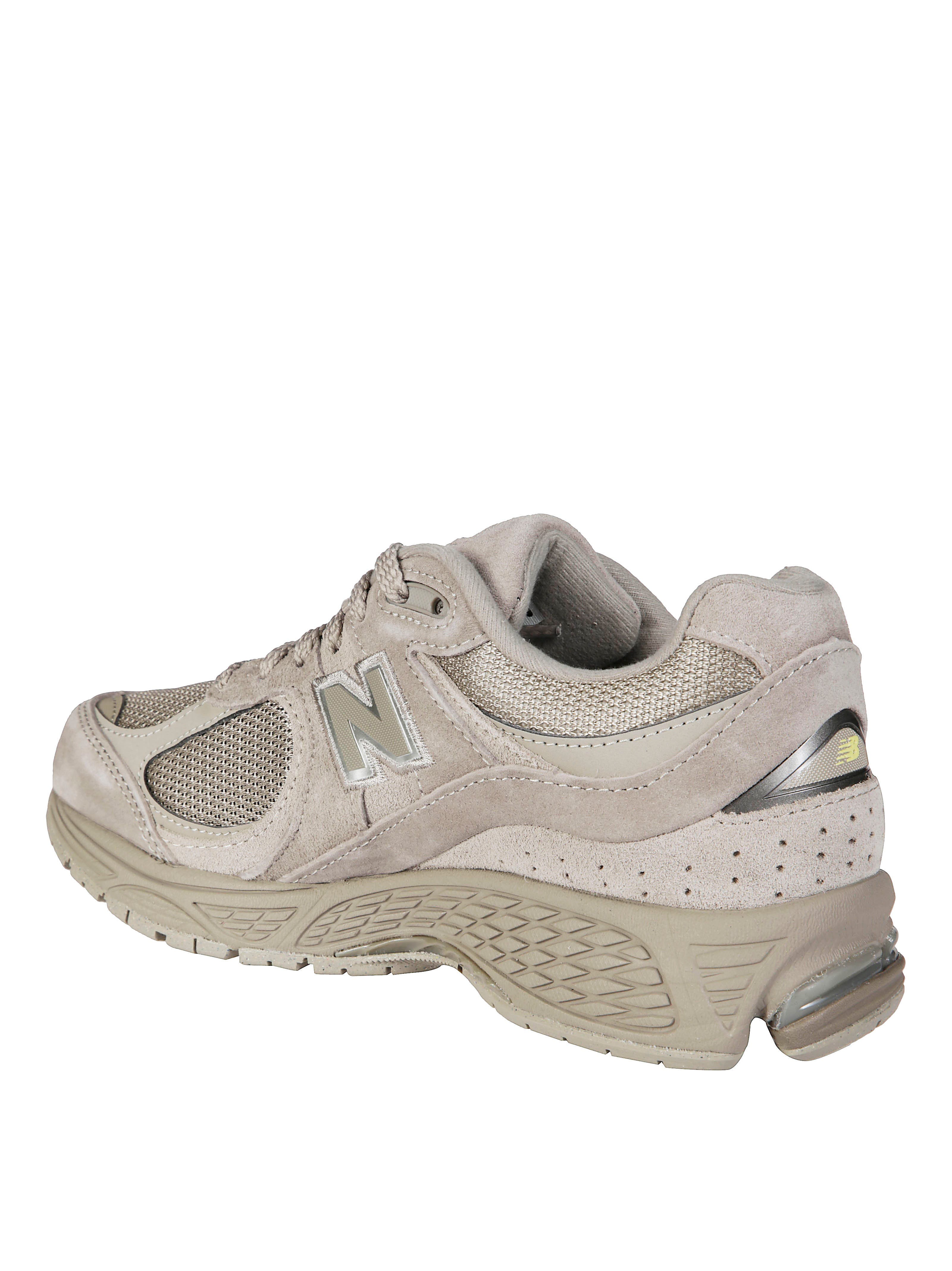 NEW BALANCE Men's Stylish Sneaker for Fall 2025