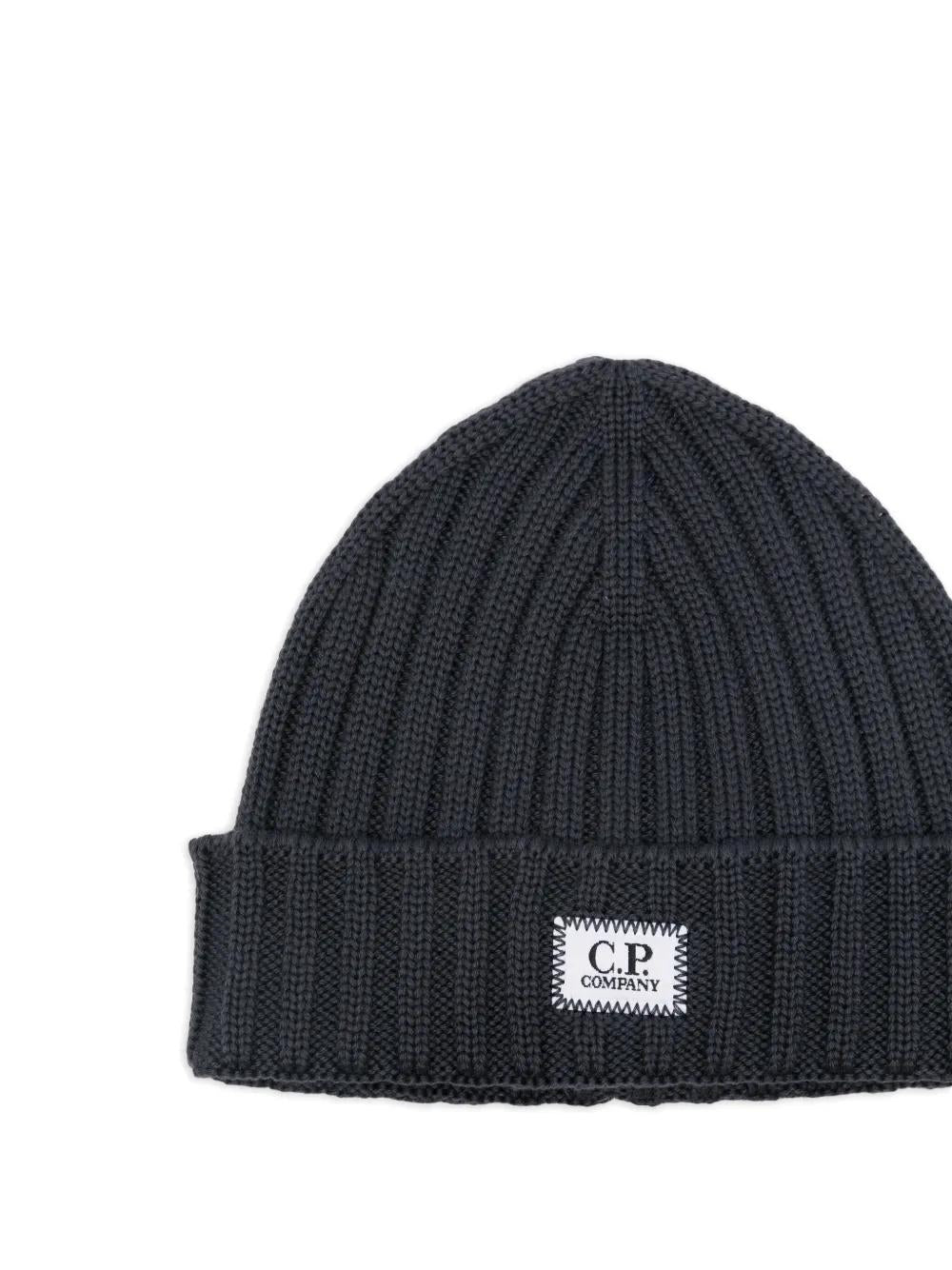 C.P.COMPANY Ribbed Knit Beanie with Logo Patch