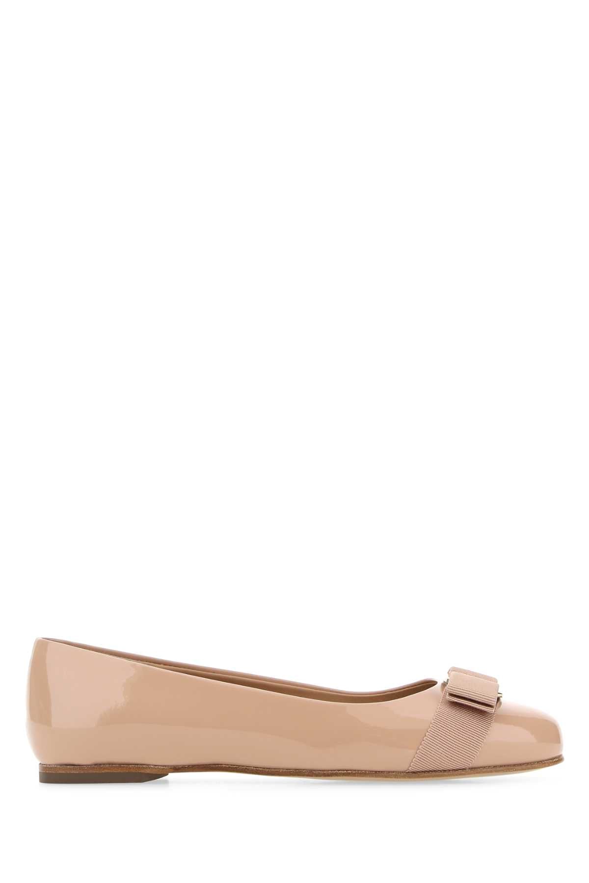 Ferragamo Elegant Ballerina Flats for Women