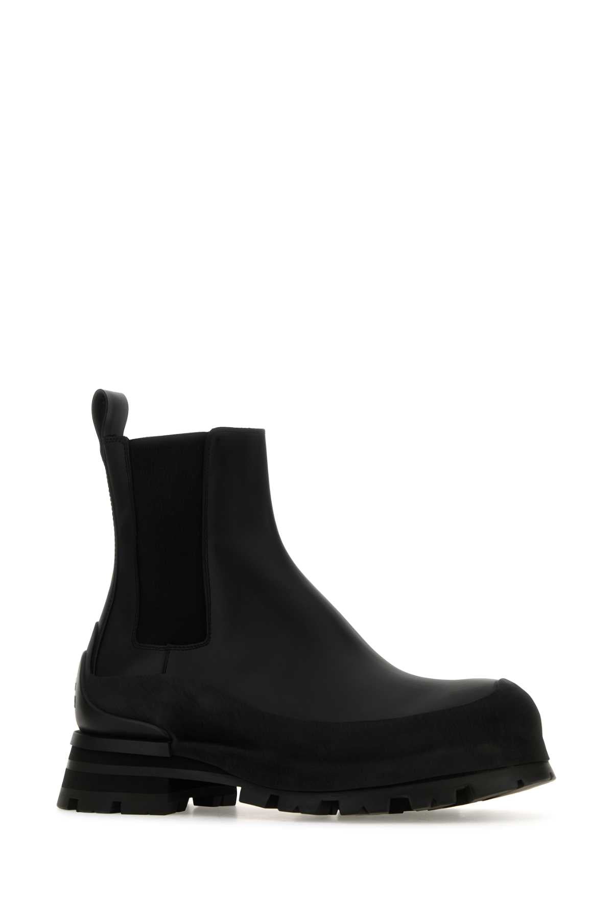 ALEXANDER MCQUEEN Classic Leather Chelsea Wander Ankle Boots for Men